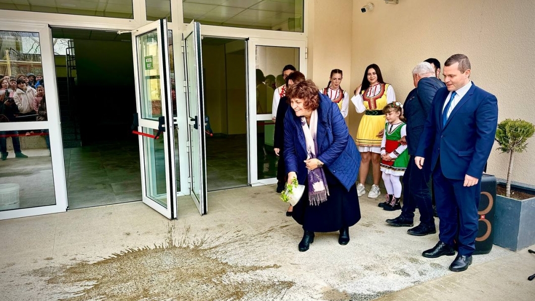 Кметът Пенчо Милков откри новия учебен корпус на СУ „Васил Левски“
