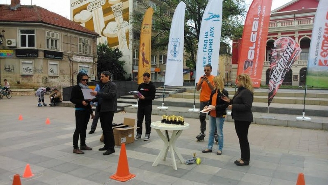 Русе събра любители на ролер спорта от България и Румъния