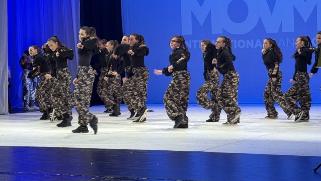 Кметът Пенчо Милков отличи най-добрите танцьори в международния конкурс  MOVMNT International Dance Competition