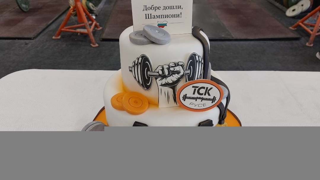 Ангел Русев и Дениз Данев с парични премии и грамоти от кмета Пенчо Милков 