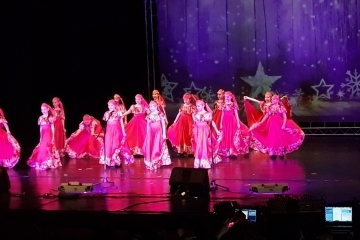 Общински младежки дом поздрави русенци с два празнични коледни концерта