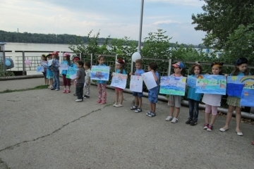 Деца рисуваха река Дунав