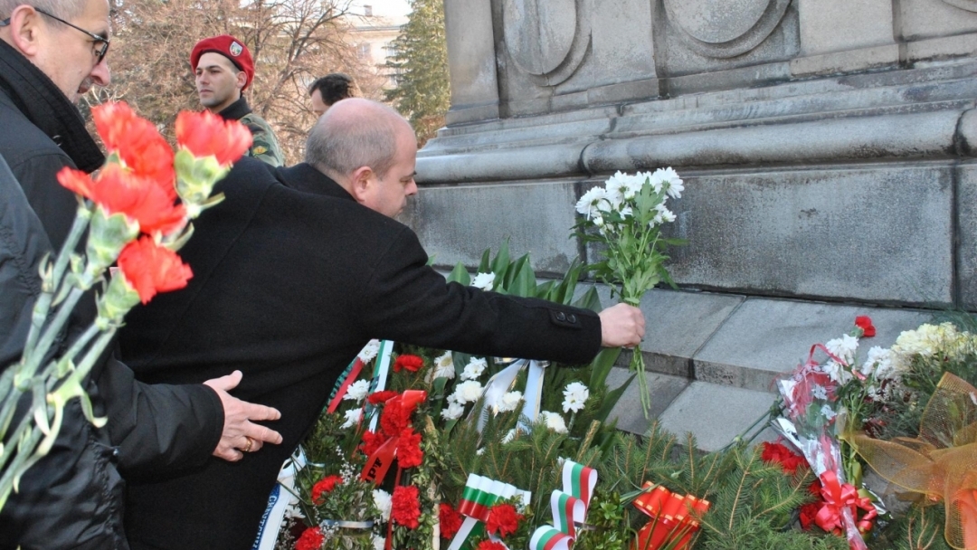 Русе отбеляза националния празник на България с празничен концерт и тържествена церемония 