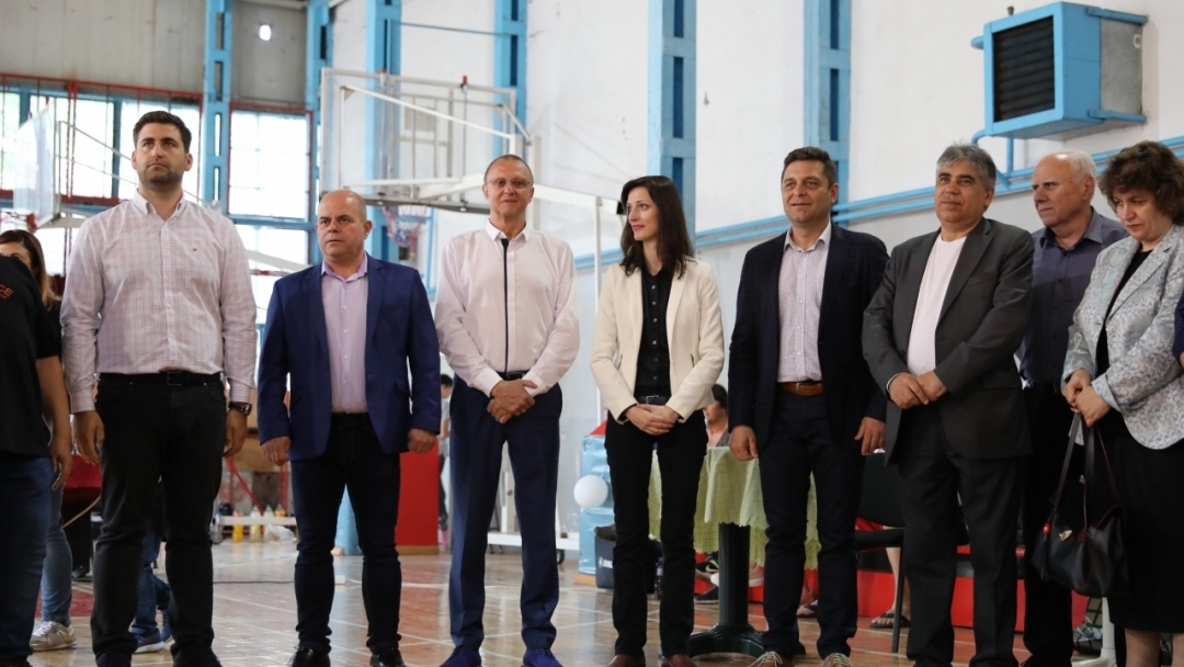 Кметът Пламен Стоилов откри осмото издание на турнира по вдигане на тежести „Купа Русе“