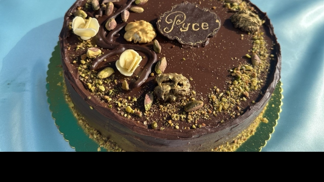 Повече от 4000 торти бяха продадени на тазгодишния Празник на торта „Гараш“