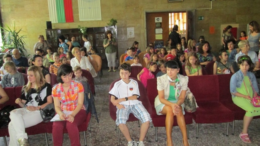 Kампания „Забавно лятно четене“ в Регионална библиотека 