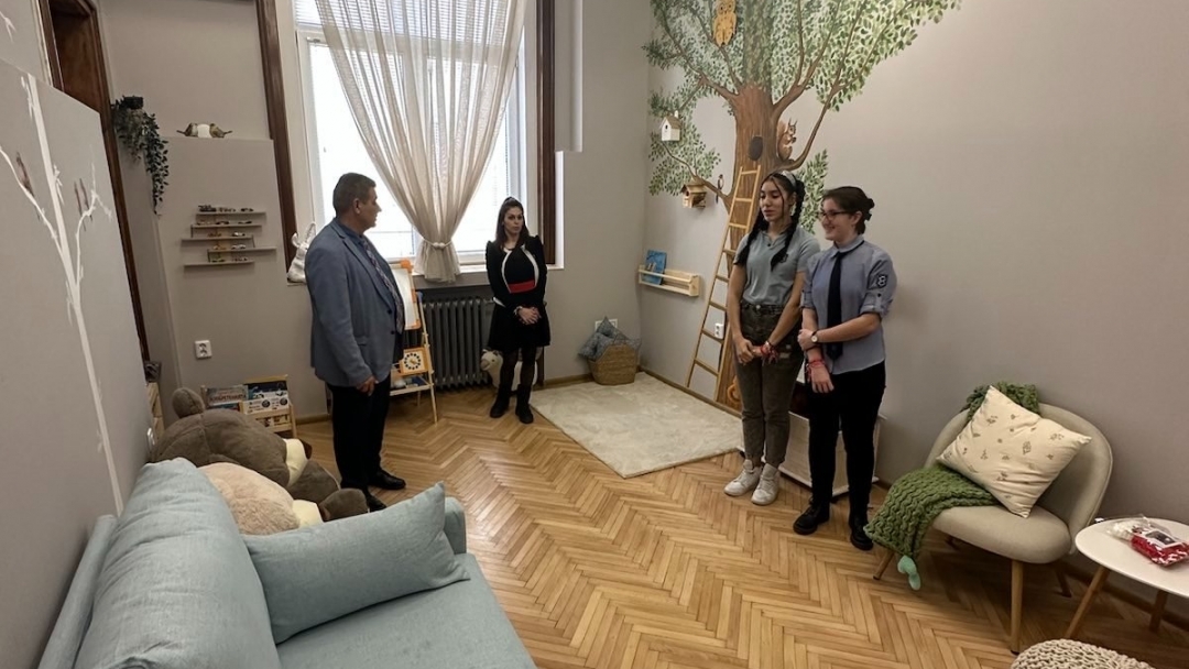 Зам.-кметът Димитър Недев присъства на официалното откриване на първата „Синя стая“ в Русе