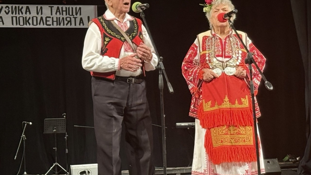 Концерт с над 60 изпълнения отбеляза двойния празник на гъдуларя Иван Жеков