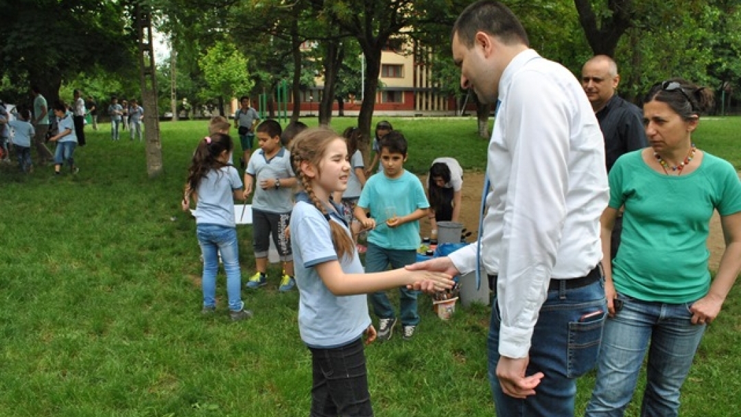 Зам.-кметът Страхил Карапчански поздрави третокласници на заключителния им урок по история на изкуството