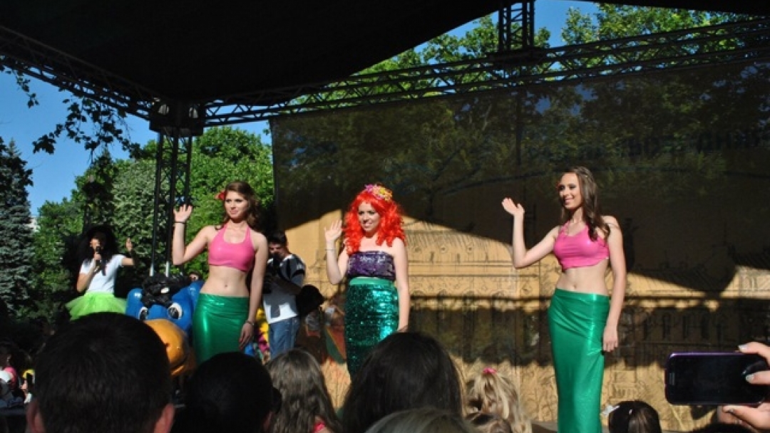 Хиляди деца и родители празнуваха заедно Деня на детето в Парка на младежта 