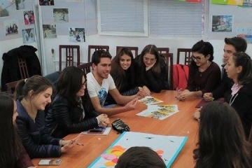 Участници от Младежкия парламент отбелязаха Световния ден за правата на детето