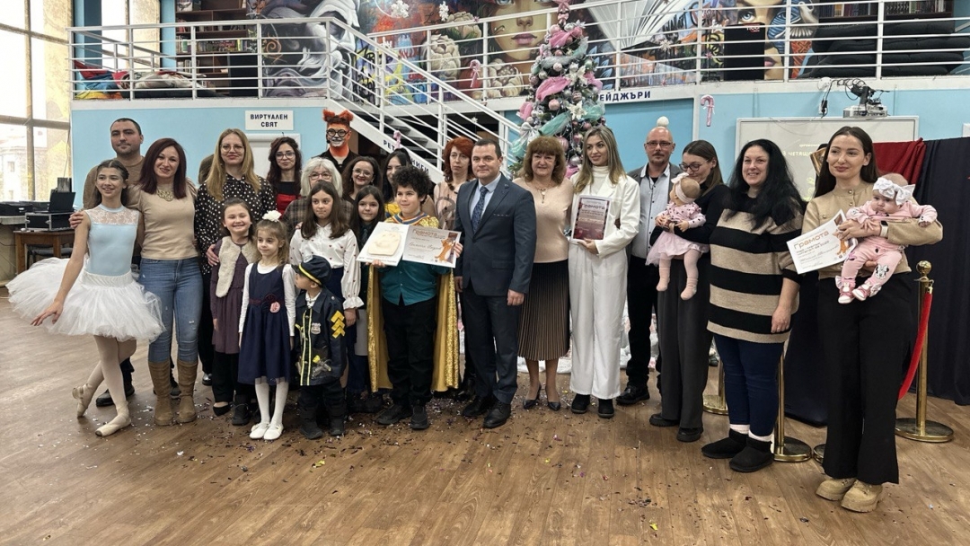 С над 200 прочетени книги 10-годишният Симеон Гюров стана най-четящото дете на Русе за 2025 г.