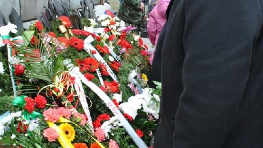 Русе отбеляза Националния празник с концерт на ансамбъл «Българе» и тържествена церемония 