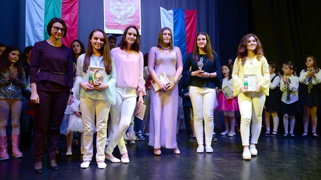 Състоя се IV Национален конкурс за изпълнение на руска песен „Вернисаж”