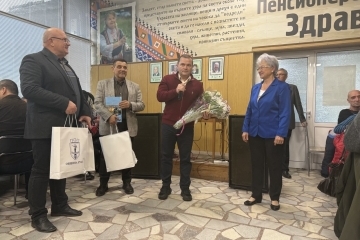 Клуб „Здравец“ в Мартен отпразнува Деня на възрастните хора с гости от Русе и Тутракан