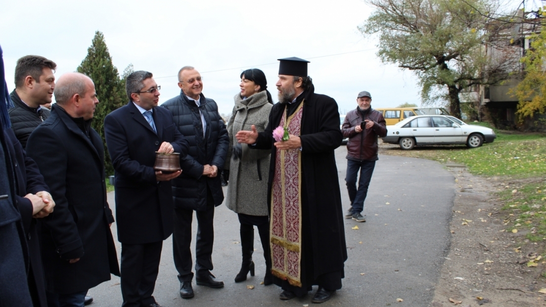 Министър Николай Нанков инспектира напредъка по ключови проекти в Русе и се срещна с кмета Пламен Стоилов и неговия екип