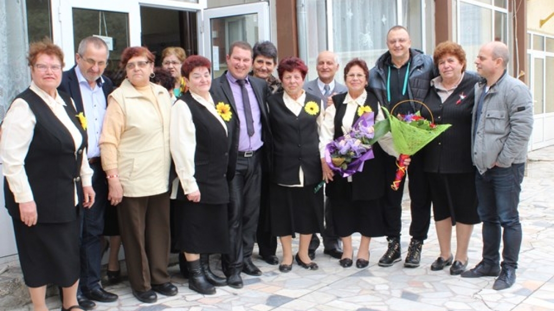 Осмомартенски празник в пенсионерски клуб „Здравец“ град Мартен