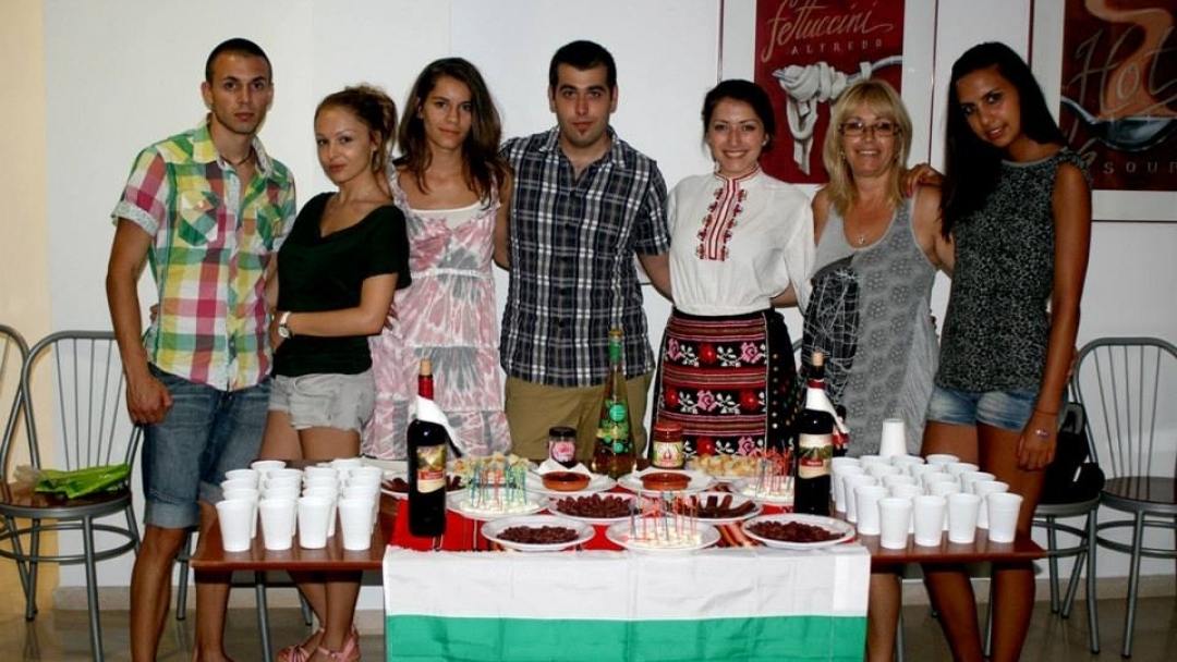 Представители на Общински Младежки Дом - Русе участваха в международен младежки обмен в Испания