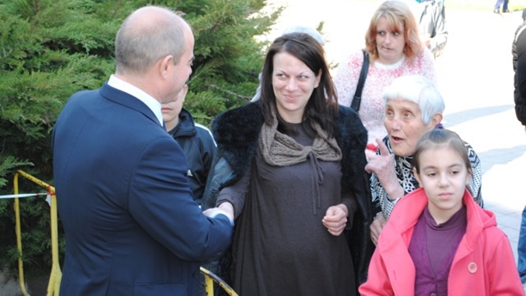 Кметът Пламен Стоилов поздрави русенци с най-светлия християнски празник - Великден