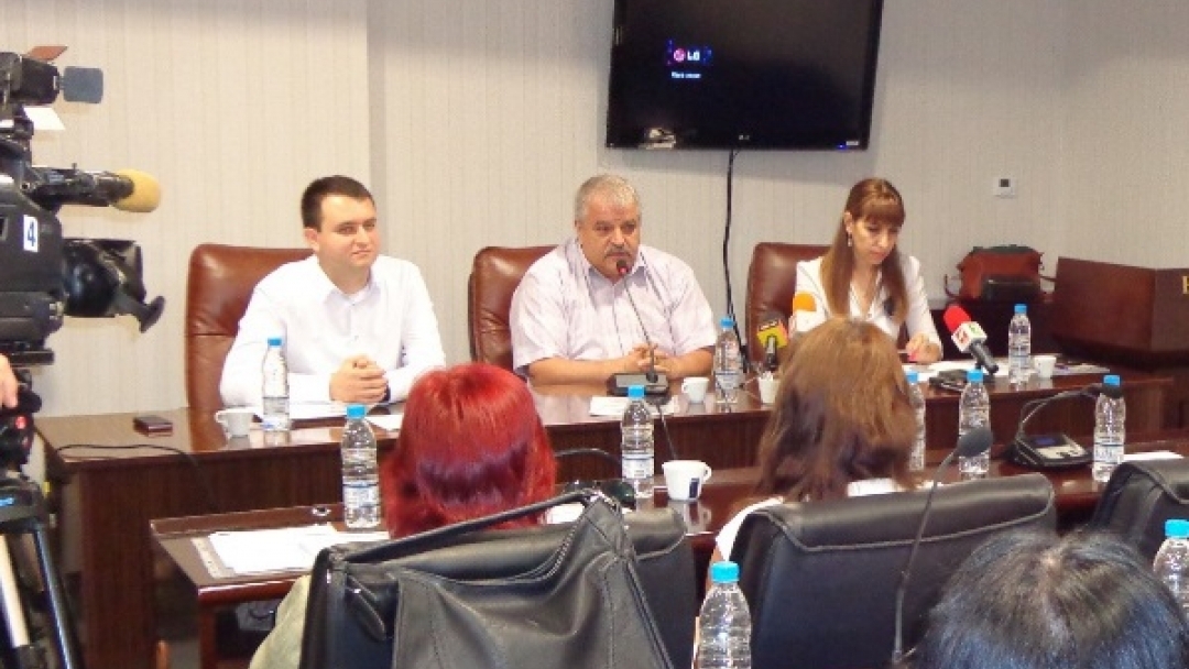 Информационен ден за представяне на изпълнените и предстоящите дейности по проект „Нашите деца са нашата отговорност – разкриване на комплекс от резидентни услуги за деца и младежи с увреждания на възраст от 3 до 18 г. в Община Русе“ 