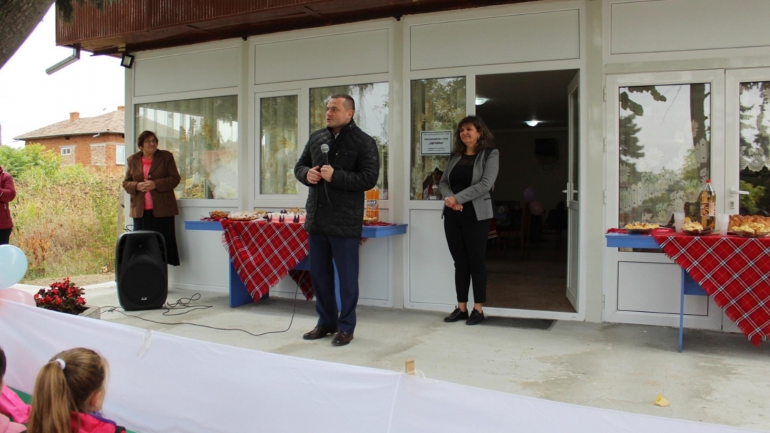 Пенсионерският клуб в Семерджиево отвори врати изцяло обновен