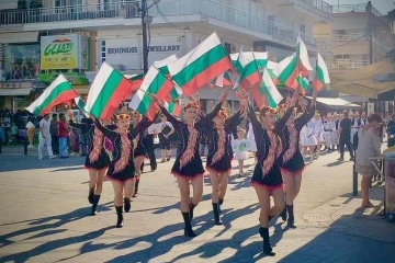 Русенските „Екстрийм“ и „Импулс“ завладяха сцената на международен фестивал в Гърция