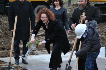 Направиха първата копка за ново детско заведение по проект „СВЕТИЛНИК“ на Община Русе