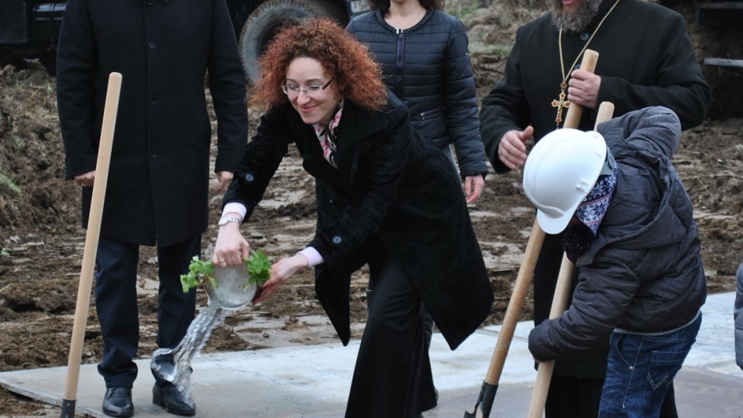 Направиха първата копка за ново детско заведение по проект „СВЕТИЛНИК“ на Община Русе