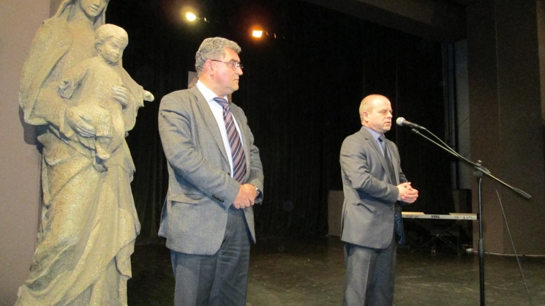 Над 1 600 лв. събра вторият благотворителен концерт за храма „Всех Святих“ 