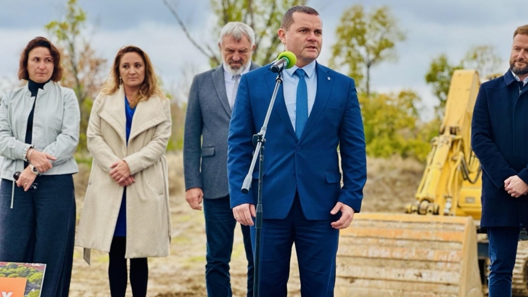 Изграждането на HOLIDAY PARK Русе започна с официална първа копка