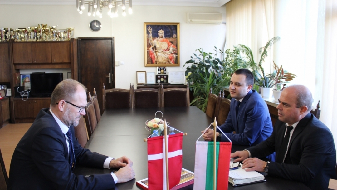 Кметът Пламен Стоилов се срещна с посланика на Кралство Дания Сьорен Якобсен