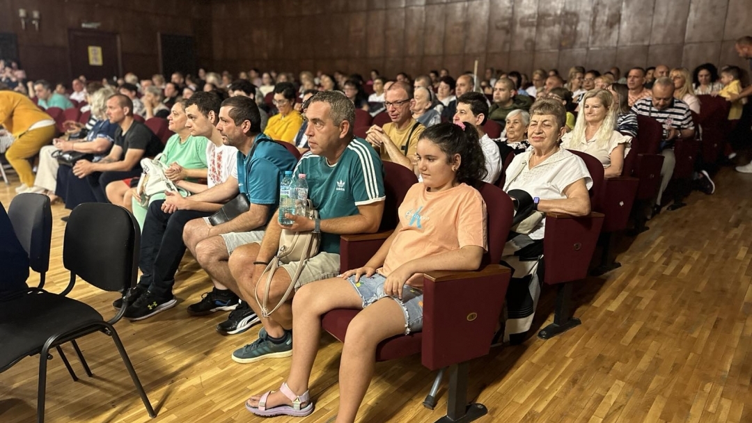 „Светът е за всички“ събра в Русе таланти от цялата страна