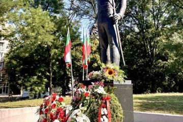 Ruse marked the 189th anniversary of the birth of Vasil Levski by laying wreaths and flowers