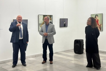 С изложбата "Завръщане" Веселин Господинов представи своята хиперреалистична представа за света и Русе