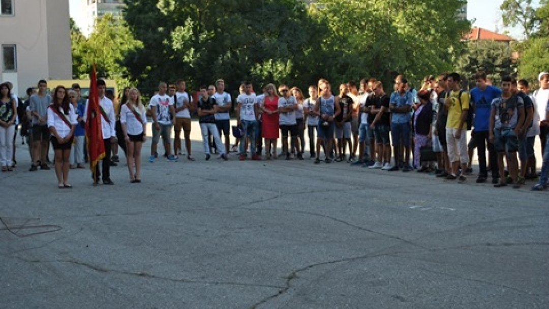 Кметът на Община Русе откри учебната година в  Спортното училище в Русе