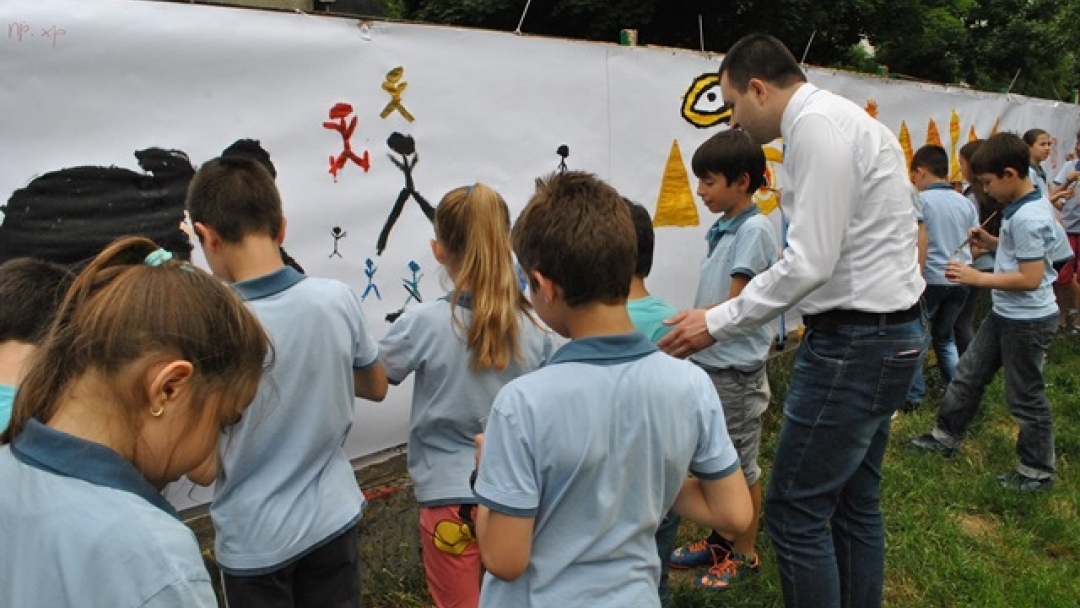 Зам.-кметът Страхил Карапчански поздрави третокласници на заключителния им урок по история на изкуството