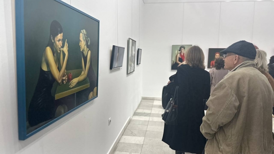 С изложбата "Завръщане" Веселин Господинов представи своята хиперреалистична представа за света и Русе