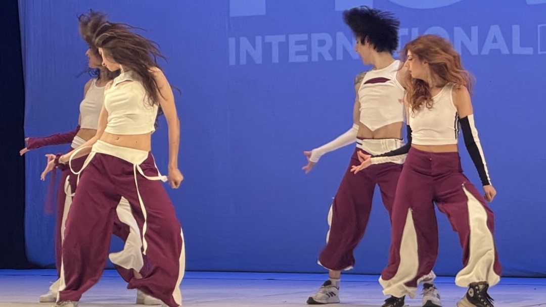 Кметът Пенчо Милков отличи най-добрите танцьори в международния конкурс  MOVMNT International Dance Competition