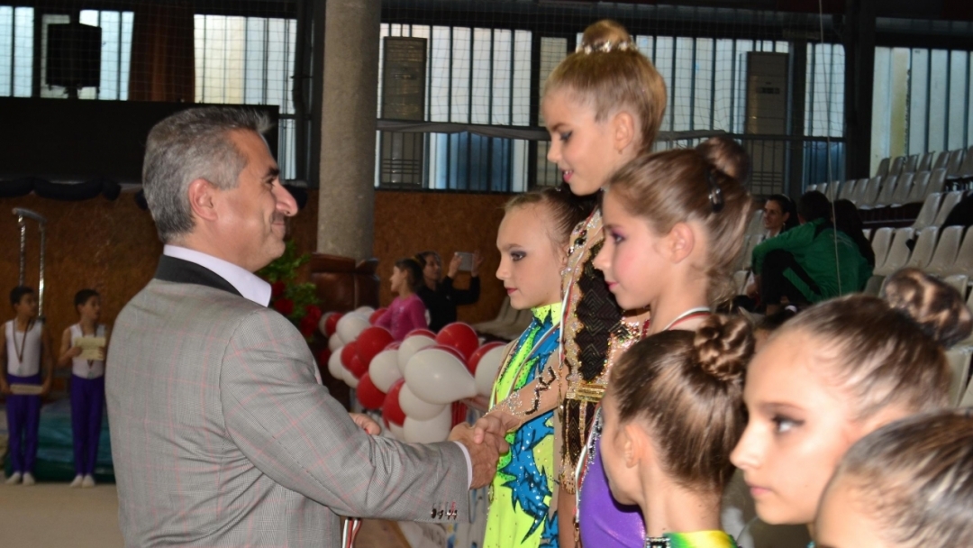 120 деца от пет държави събра Международният фестивал по художествена и спортна гимнастика „Дунавска перла“– 2013