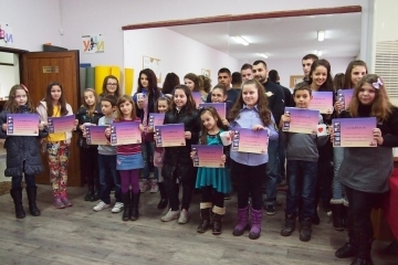 Наградиха победителите в конкурса за валентинка на Общинския младежки дом