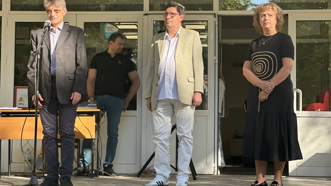 120 г. от рождението на Апостол Арнаудов отбелязаха в ПГ по електротехника и електроника