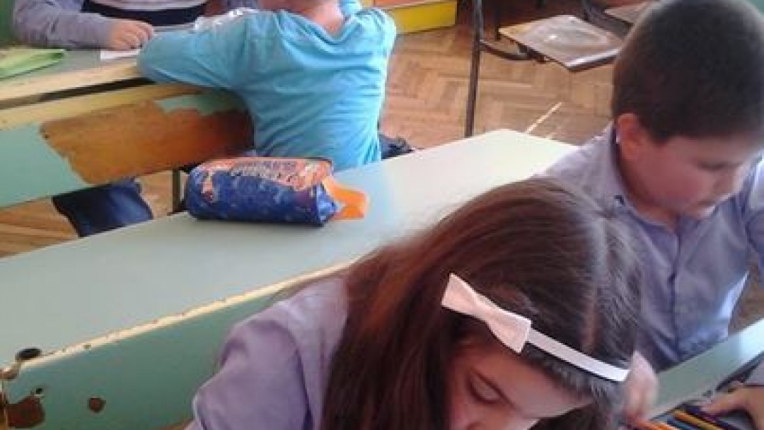 Великденска работилница гостува в русенските училища