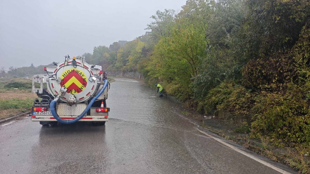 Община Русе мобилизира всички ресурси за справяне с последствията от проливния дъжд
