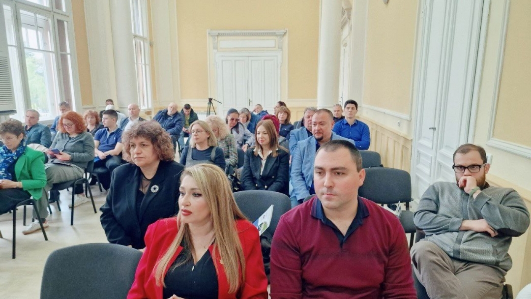 Как Шенген, еврозоната и глобализацията  влияят на бизнеса обсъдиха експерти в Русе
