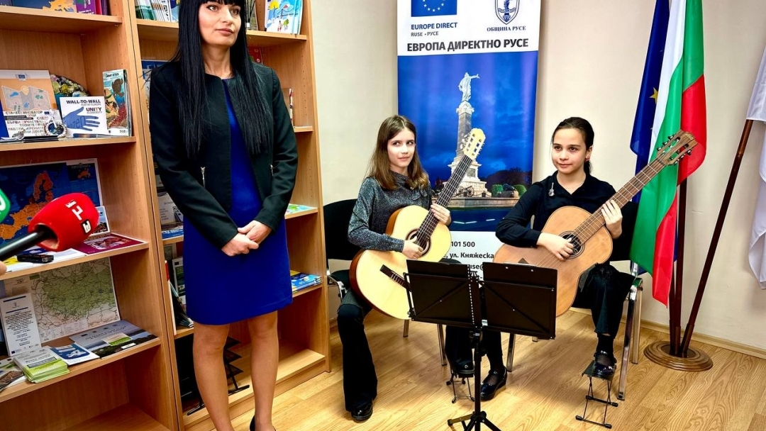  Кметът Пенчо Милков откри новия приемен център на „Европа Директно“ в Русе