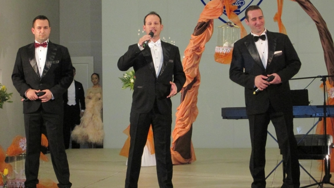 Над 2 700 лева събраха на благотворителен бал за храма „Всех Святих” русенските Лайънс клубове