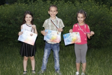 Възпитаници на Вокално студио "Слънчеви ноти" с награди от международен конкурс