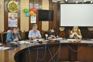 Тони Димитрова и Жана Бергендорф гости на Русенския карнавал