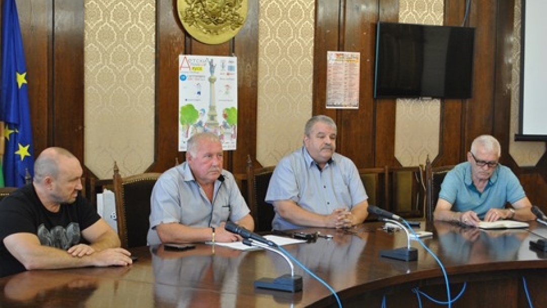 С футболна среща отбелязваме 40 години от легендарния мач Дунав-Рома  