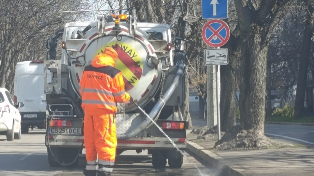 Община Русе с интензивен график за ремонти и почистване на градската среда
